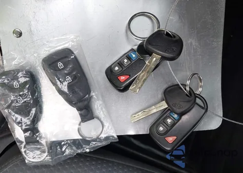 2013 Kia Sorento Lx from USA, damaged, VIN 5XYKT3A6XDG321113